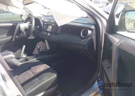 2017 Toyota Rav4 Le z USA, uszkodzony, nr VIN 2T3ZFREV5HW372357